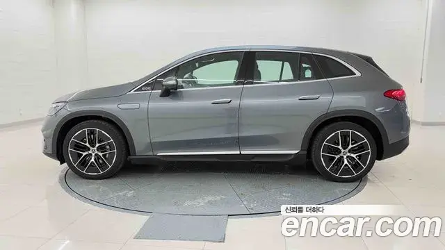 Mercedes-Benz EQE SUV 2025 — ფოტო 10/20