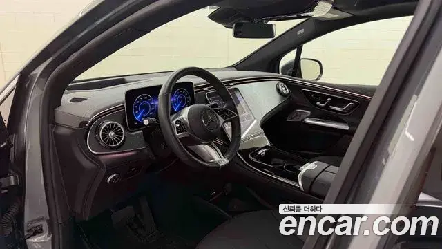Mercedes-Benz EQE SUV 2025 — ფოტო 8/20
