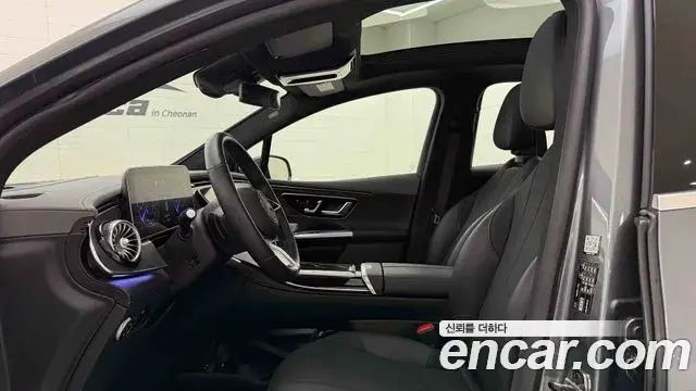Mercedes-Benz EQE SUV 2025 — ფოტო 14/20