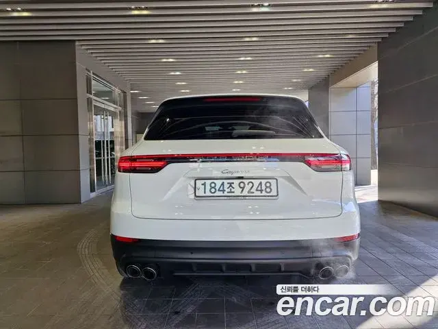 Porsche Cayenne 2020 — Şəkil 16/19