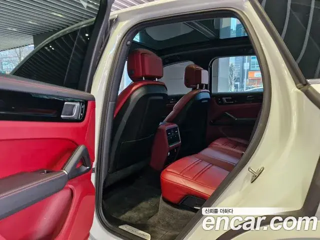 Porsche Cayenne 2020 — Şəkil 15/19