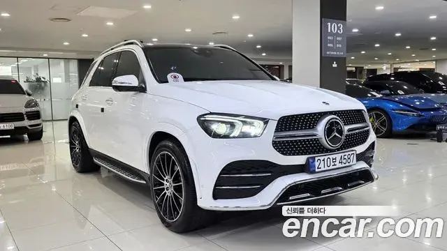 Mercedes-Benz GLE-Class 2023 — Фото 10/20