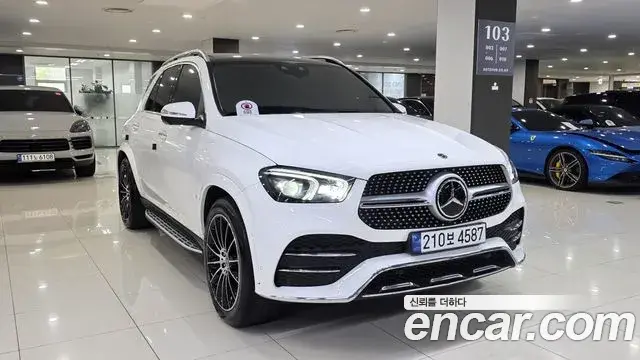 Mercedes-Benz GLE-Class 2023 — Фото 3/20