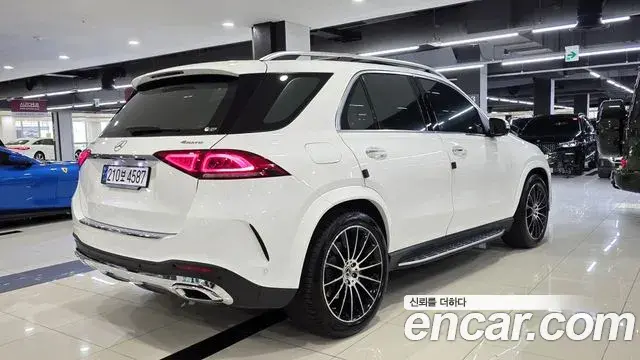 Mercedes-Benz GLE-Class 2023 — Фото 4/20