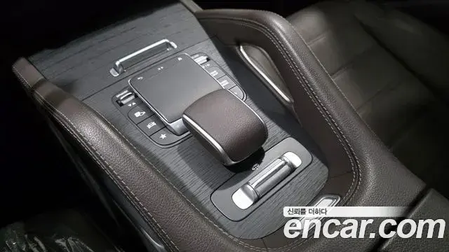 Mercedes-Benz GLE-Class 2023 — Фото 15/20
