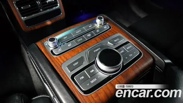Kia The K9 2019 — ფოტო 34/38