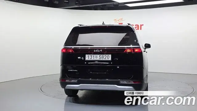 Kia Carnival 2023 — Фото 4/20