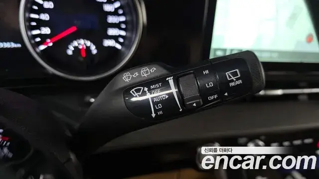 Kia Carnival 2023 — Фото 20/20
