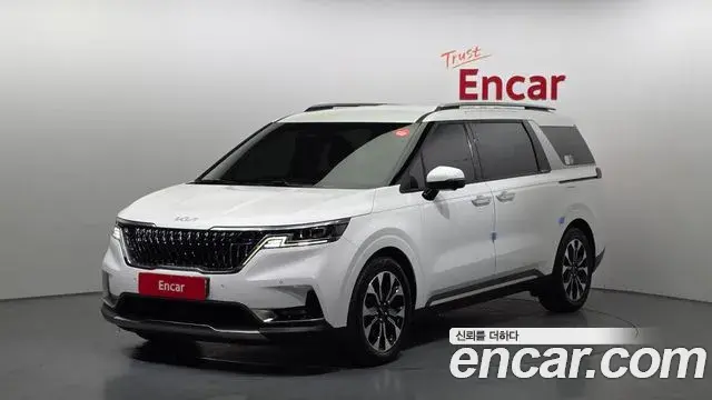 Kia Carnival 2022 — Фото 1/20