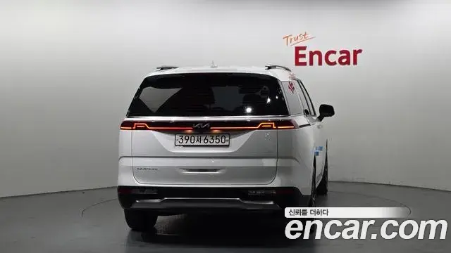 Kia Carnival 2022 — Фото 4/20