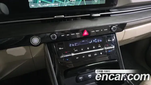 Kia Carnival 2022 — Фото 17/20