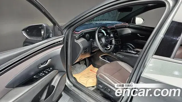 Hyundai Tucson Hybrid 2022 — Photo 19/20