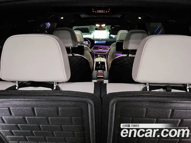 BMW X7 2021 — Şəkil 18/20