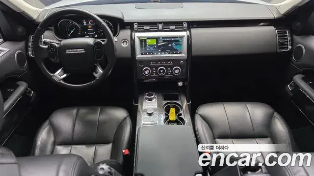 Land Rover Discovery 5 2019 — Şəkil 12/20