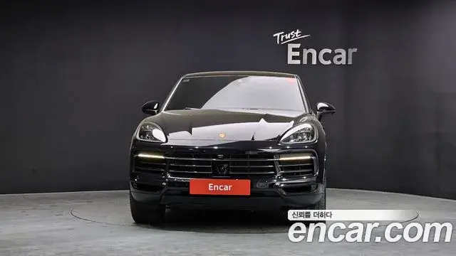 Porsche Cayenne 2021 — Фото 2/20