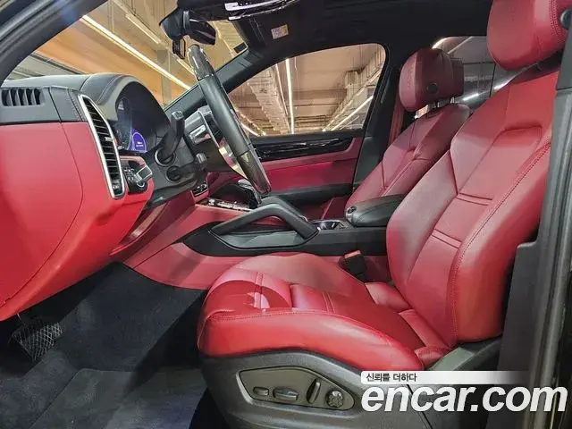 Porsche Cayenne 2022 — Şəkil 17/17