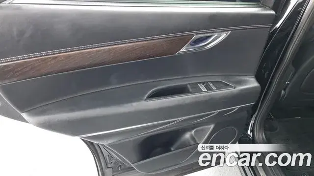 Genesis GV80 2020 — ფოტო 22/31
