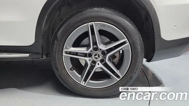 Mercedes-Benz GLC-Class 2021 — ფოტო 10/33