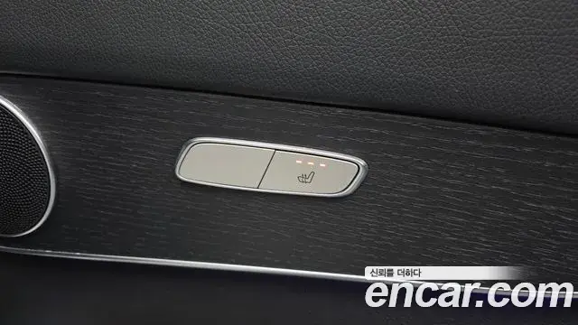 Mercedes-Benz GLC-Class 2021 — ფოტო 29/33