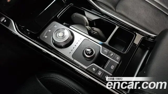 Kia Sorento 2024 — Photo 8/20