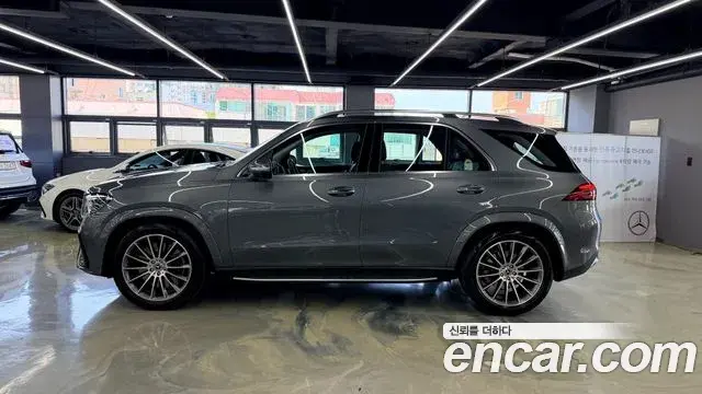 Mercedes-Benz GLE-Class 2025 — Фото 2/17