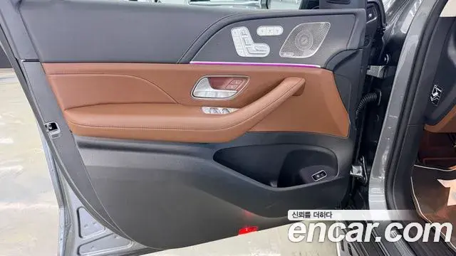 Mercedes-Benz GLE-Class 2025 — Фото 7/17