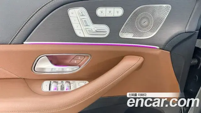 Mercedes-Benz GLE-Class 2025 — Фото 8/17