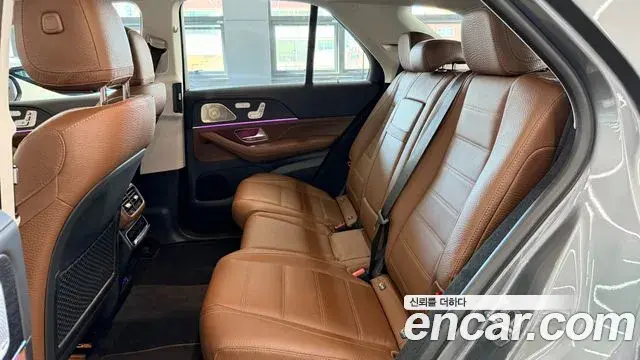 Mercedes-Benz GLE-Class 2025 — Фото 9/17