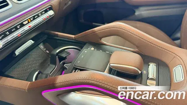 Mercedes-Benz GLE-Class 2025 — Фото 16/17