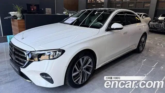 Mercedes-Benz E-Class 2024 — ფოტო 2/14