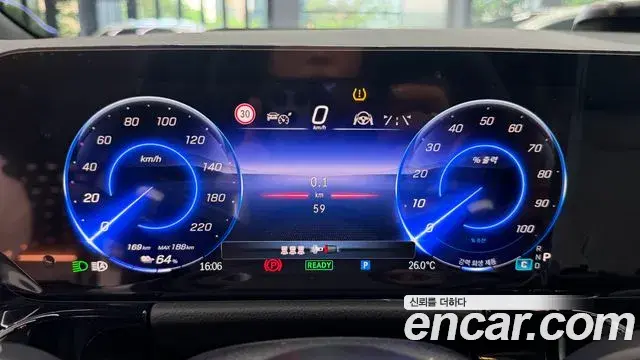 Mercedes-Benz EQA 2025 — Şəkil 7/12