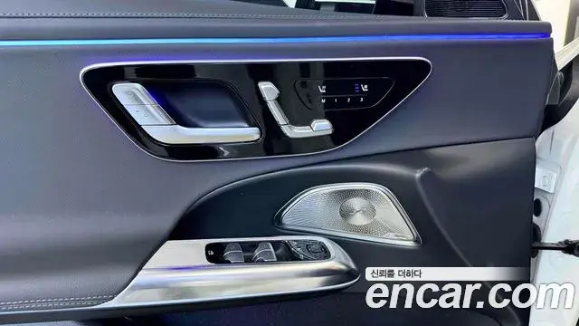 Mercedes-Benz E-Class 2025 — Фото 9/15