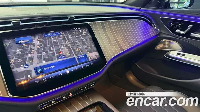 Mercedes-Benz E-Class 2025 — Фото 15/15