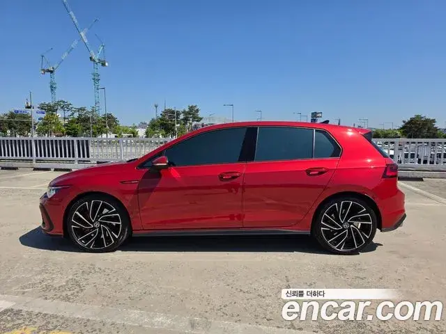 Volkswagen Golf 2024 — ფოტო 7/20