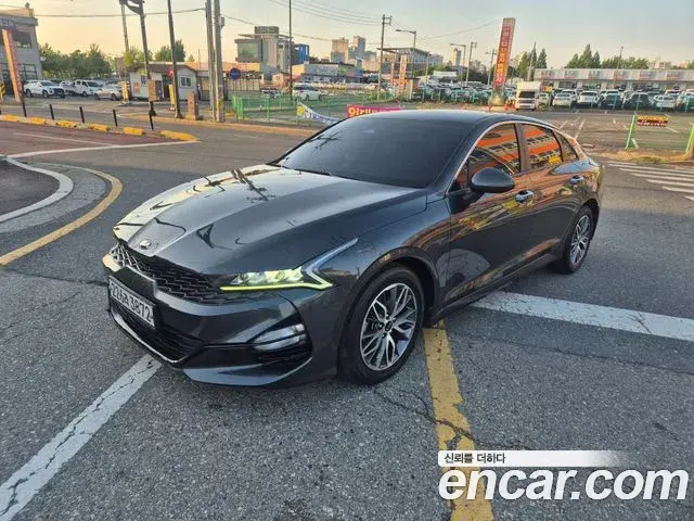 Kia K5 2020 — Şəkil 8/15