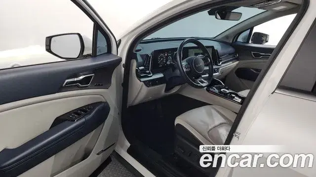 Kia Sportage 2022 — Фото 10/20