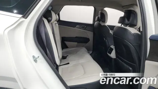Kia Sportage 2022 — Фото 11/20
