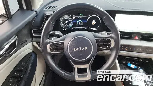 Kia Sportage 2022 — Фото 13/20