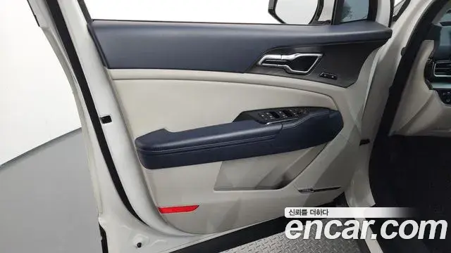 Kia Sportage 2022 — Photo 13/34