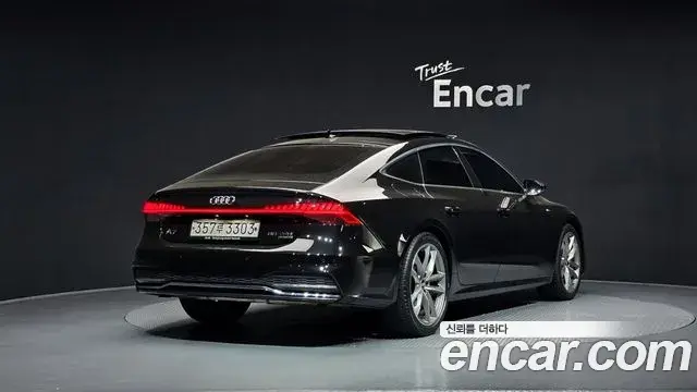 Audi A7 2020 — Photo 2/20
