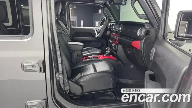Jeep Wrangler 2019 — Фото 10/20