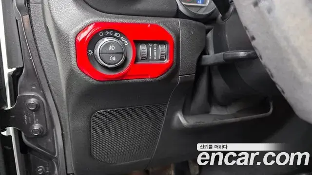 Jeep Wrangler 2019 — Photo 9/31