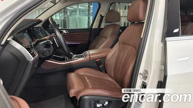 BMW X5 2022 — ფოტო 16/20