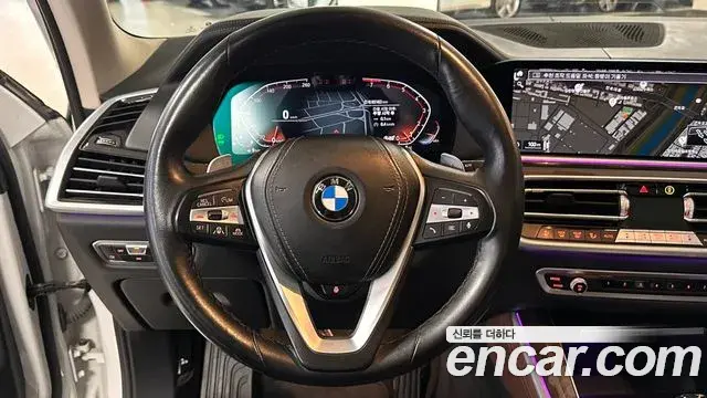 BMW X5 2022 — ფოტო 17/20