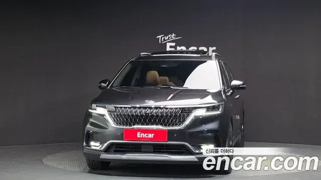 Kia Carnival 2021 — Фото 3/20