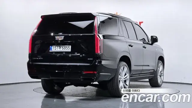 Cadillac Escalade 2025 — ფოტო 13/20