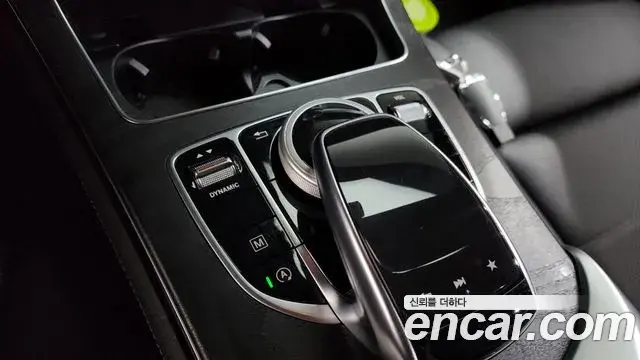 Mercedes-Benz GLC-Class 2019 — Şəkil 16/20