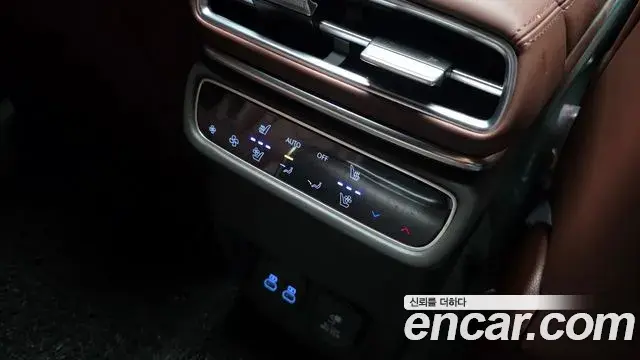 Genesis GV80 2024 — ფოტო 19/42