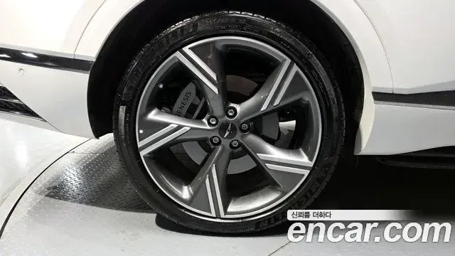 Genesis GV80 2024 — ფოტო 14/42
