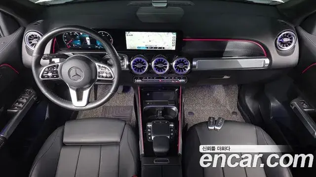 Mercedes-Benz GLB-Class 2022 — ფოტო 7/34